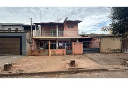 Casa com 4 Quartos à venda, 196m² no Jardim Brasil, Andradina