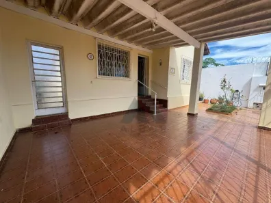 Casa com 2 Quartos para alugar, 116m² no Vila Rocha, Itapetininga