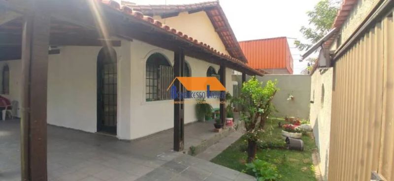 Casa com 3 quartos — Palmares, Belo Horizonte