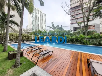 Apartamento com 3 Quartos à venda, 135m² no Santo Amaro, São Paulo