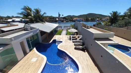 Casa com 5 Quartos à venda, 322m² no Peró, Cabo Frio