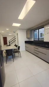 Sobrado com 3 Quartos à venda, 120m² no Campeche, Florianópolis