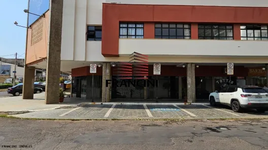 Sala Comercial para alugar, 237m² no Jardim Infante Dom Henrique, Bauru