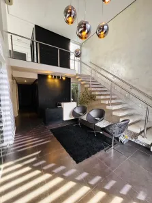 Sala Comercial para alugar, 235m² no Menino Deus, Porto Alegre