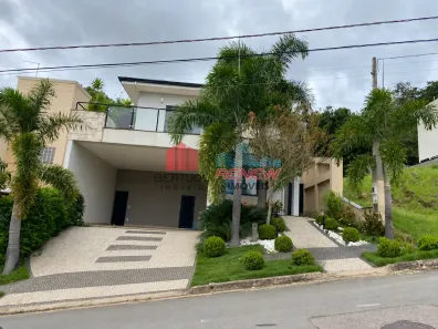 Casa de Condomínio com 3 Quartos para alugar, 276m² no Pinheiro, Valinhos
