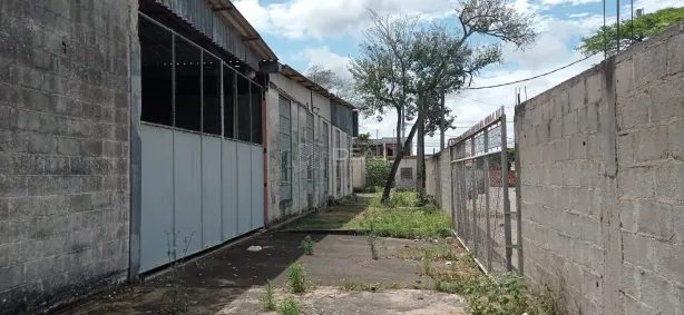 Imóvel Comercial para alugar, 1500m² no Goitacazes, Campos dos Goytacazes
