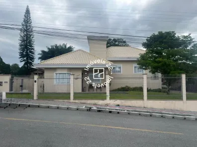 Casa com 3 Quartos à venda, 183m² no Vila Nova, Joinville