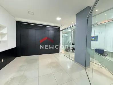Sala Comercial à venda, 113m² no Meia Praia, Itapema