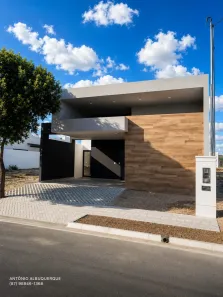 Casa de Condomínio com 3 Quartos à venda, 200m² no Centro, Petrolina
