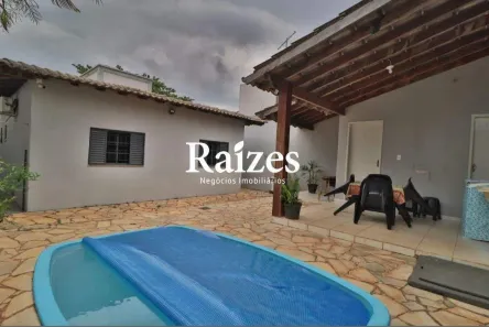 Casa com 3 Quartos para alugar, 300m² no Vigilato Pereira, Uberlândia