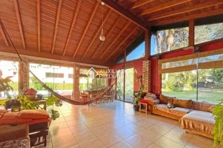 Casa com 4 Quartos para alugar, 292m² no Tristeza, Porto Alegre