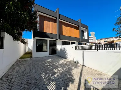 Casa com 3 Quartos à venda, 137m² no Ingleses do Rio Vermelho, Florianópolis
