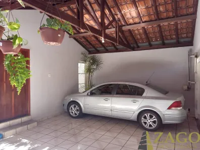 Casa com 3 Quartos à venda, 200m² no Jardim Tropical, Franca
