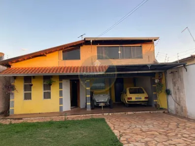 Casa com 3 Quartos à venda, 120m² no Cidade Ozanan, Uberaba