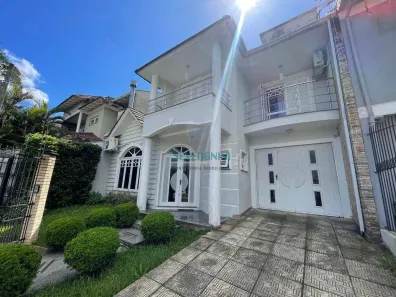 Sobrado com 3 Quartos à venda, 249m² no Parque da Matriz, Cachoeirinha
