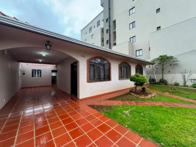 Casa com 4 Quartos para alugar, 200m² no Cancelli, Cascavel