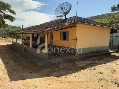 Fazenda/Sítio com 4 Quartos à venda, 150m² no Centro, Paraibuna