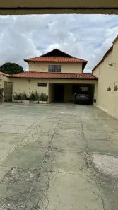 Sobrado com 4 Quartos à venda, 350m² no Aeroporto, Teresina