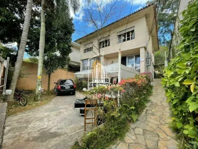 Casa com 4 Quartos à venda, 490m² no Pacaembu, São Paulo