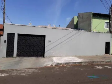 Casa com 3 Quartos à venda, 190m² no Coliseu, Londrina