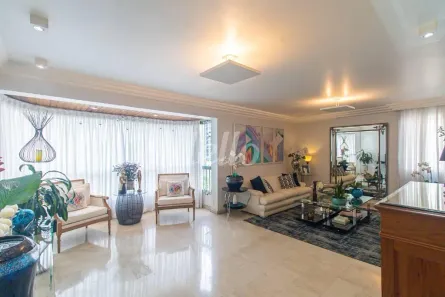 Apartamento com 3 Quartos para alugar, 200m² no Itaim Bibi, São Paulo