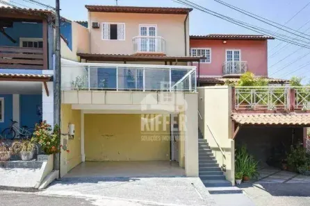 Casa de Condomínio com 3 Quartos à venda, 150m² no Badu, Niterói