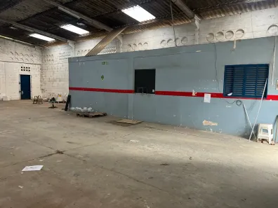 Galpão/Depósito/Armazém para alugar, 250m² no Serraria, Maceió