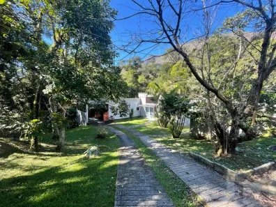 Casa com 3 Quartos à venda, 239m² no Fazenda Inglesa, Petrópolis