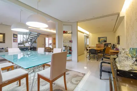 Sobrado com 4 Quartos à venda, 421m² no Jardim América, Goiânia