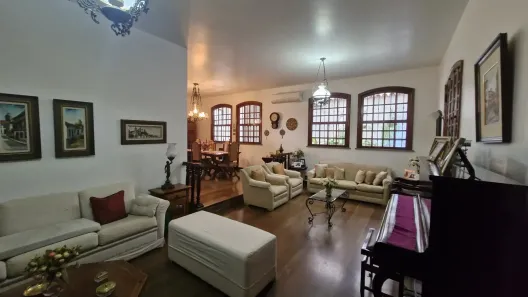 Casa com 4 Quartos à venda, 335m² no São Francisco, Niterói