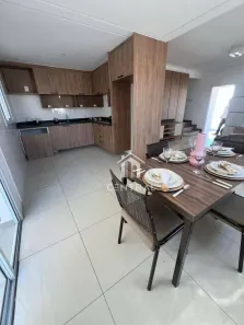 Casa de Condomínio com 2 Quartos à venda, 93m² no Jardim Simus, Sorocaba