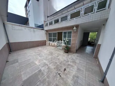 Casa com 3 Quartos para alugar, 130m² no Vila Mathias, Santos