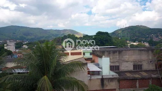 Casa com 6 Quartos à venda, 70m² no Cascadura, Rio de Janeiro