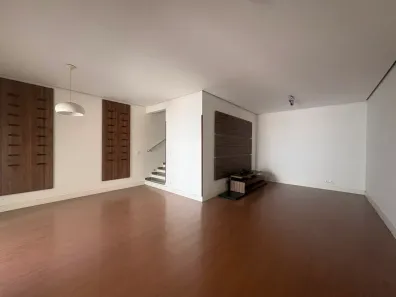 Sobrado com 3 Quartos à venda, 155m² no Vila Suissa, Mogi das Cruzes
