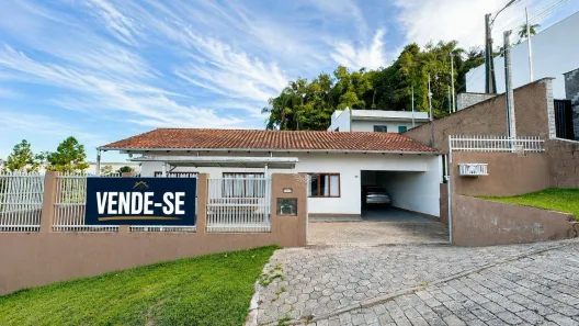 Casa com 3 Quartos à venda, 150m² no Itoupavazinha, Blumenau