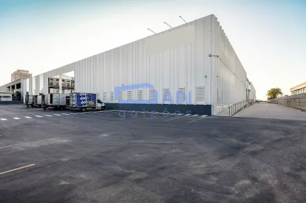 Galpão/Depósito/Armazém para alugar, 1350m² no Tamboré, Barueri