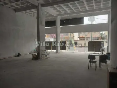 Ponto Comercial à venda, 150m² no Vila Valqueire, Rio de Janeiro