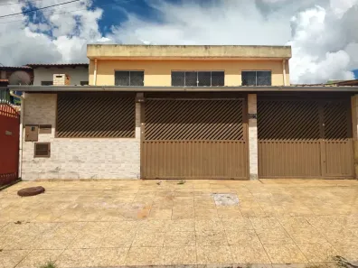 Sobrado com 4 Quartos à venda, 150m² no Recanto das Emas, Brasília