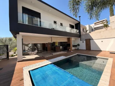 Casa de Condomínio com 3 Quartos para alugar, 262m² no Roncáglia, Valinhos
