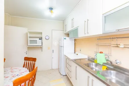 Apartamento com 2 Quartos para alugar, 75m² no Petrópolis, Porto Alegre