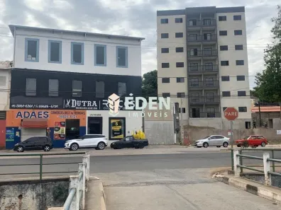 Prédio Comercial para venda ou aluguel, 740m² no Centro, Porto Feliz