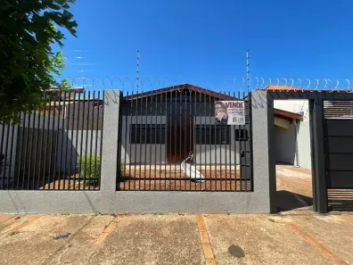 Casa com 5 Quartos à venda, 200m² no Vila Belo Horizonte, Campo Grande