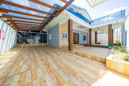 Sobrado com 3 Quartos à venda, 244m² no Capela Velha, Araucária