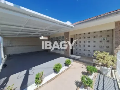 Casa com 2 Quartos para alugar, 150m² no Capoeiras, Florianópolis