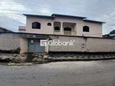 Casa com 3 Quartos à venda, 50m² no João Alves, Montes Claros