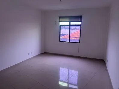Sala Comercial para alugar, 30m² no Jardim Excelsior, Cabo Frio