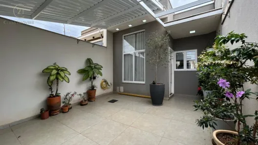 Casa com 3 Quartos à venda, 120m² no Loteamento Chamonix, Londrina