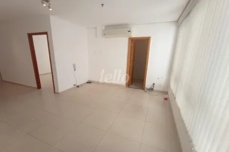 Sala Comercial para alugar, 57m² no Chácara Urbana, Jundiaí