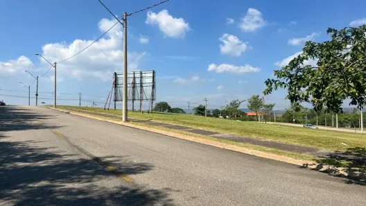 à venda, 450m² no Chácaras Residenciais Santa Maria, Votorantim