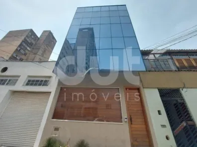 Prédio Comercial com 6 Quartos à venda, 246m² no Bosque, Campinas